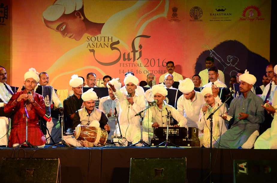 Rajasthan Police in a Sufi avtar at South Asian Sufi festival on 16-10-16